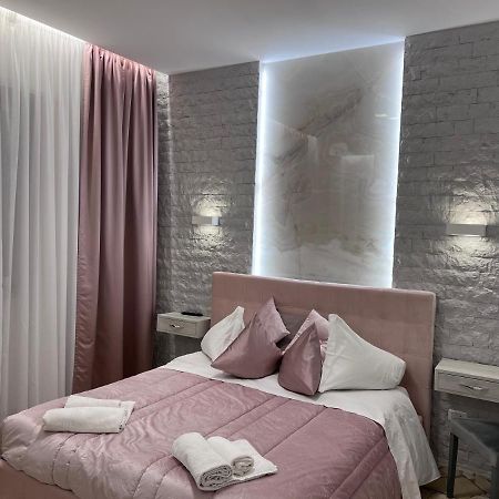 Residenza N&D Luxury Appartement Bari Buitenkant foto