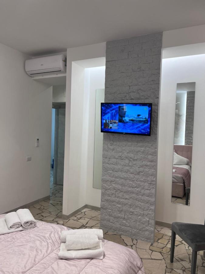 Residenza N&D Luxury Appartement Bari Buitenkant foto
