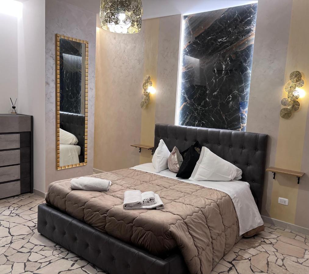 Residenza N&D Luxury Appartement Bari Buitenkant foto